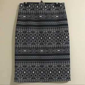 Graphic Textured Print Skirt
